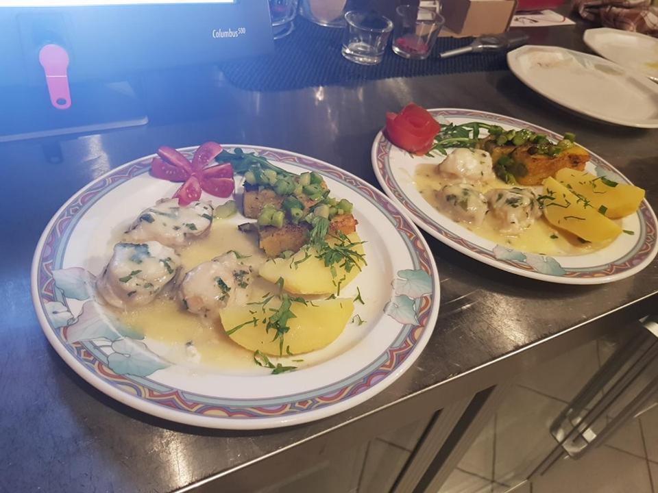 Fino Da Mario Hotel Ebersbach an der Fils ภายนอก รูปภาพ